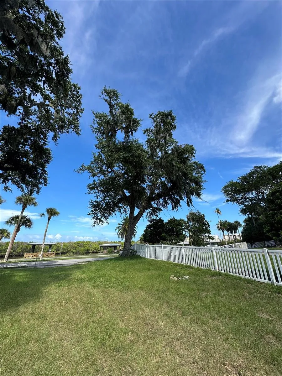 622 RIVERSIDE DRIVE New Smyrna Beach, FL 32168