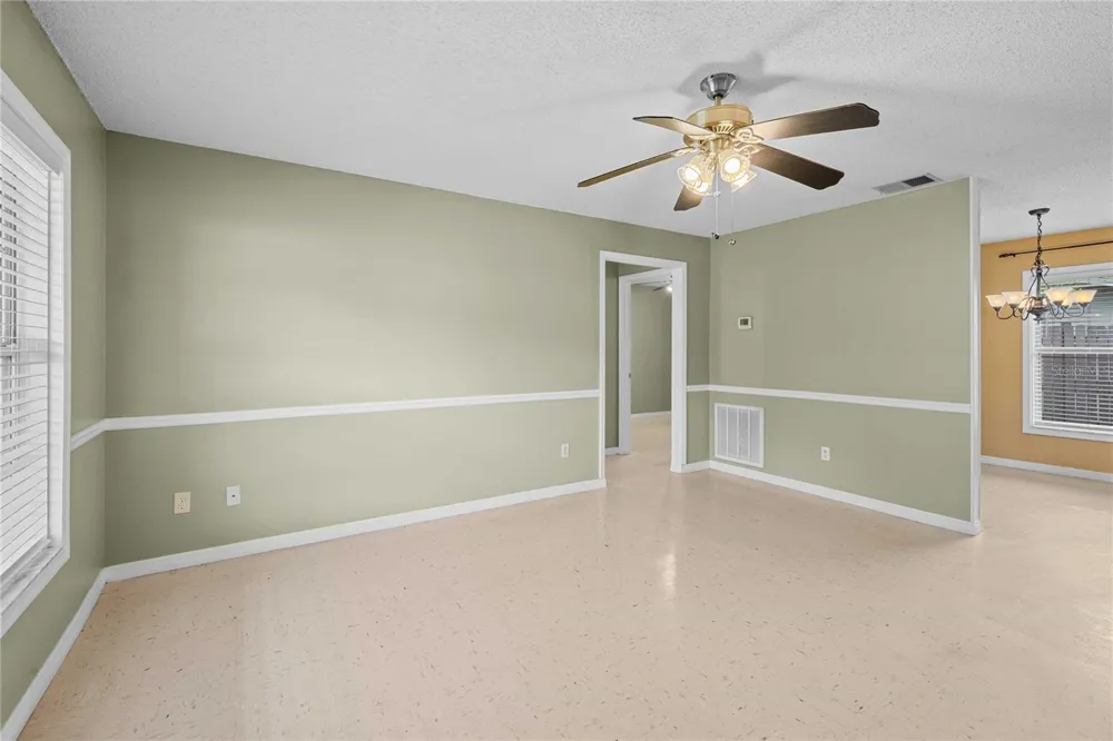 5435 TANGERINE DRIVE Zephyrhills, FL 33542