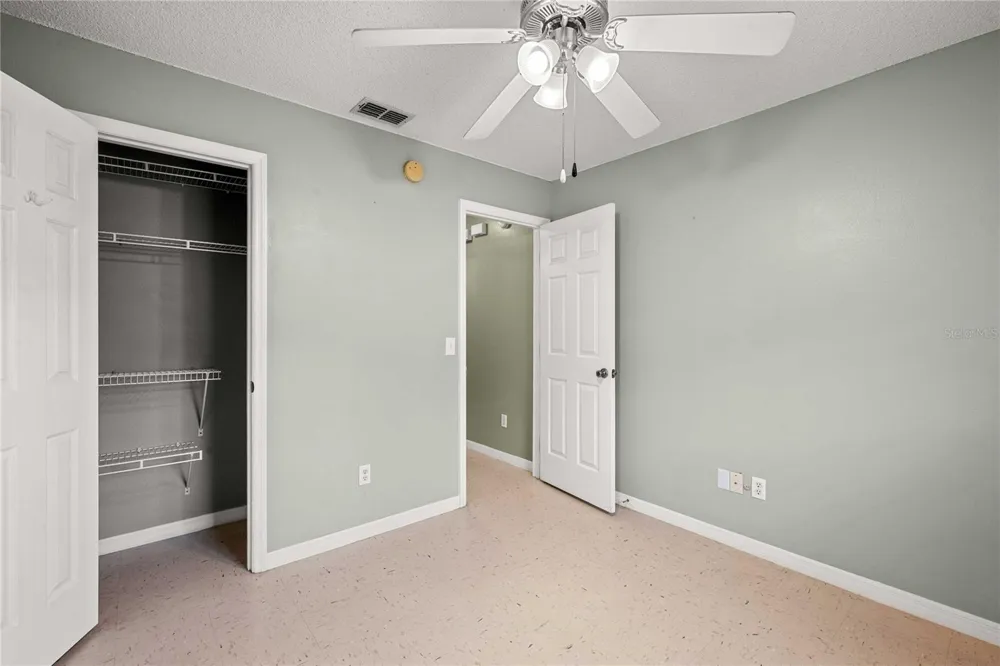 5435 TANGERINE DRIVE Zephyrhills, FL 33542