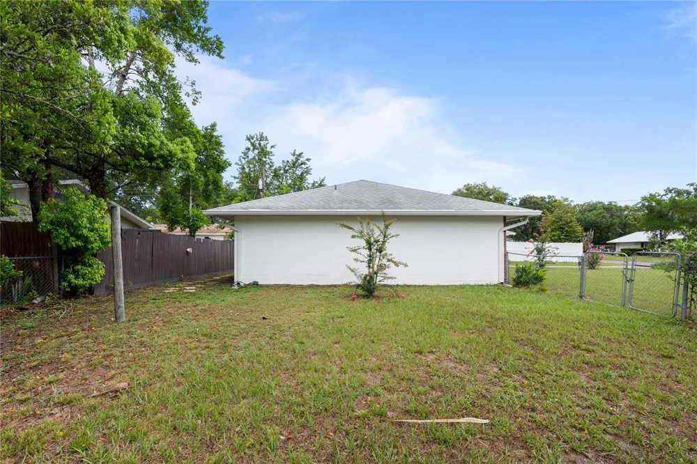 5435 TANGERINE DRIVE Zephyrhills, FL 33542