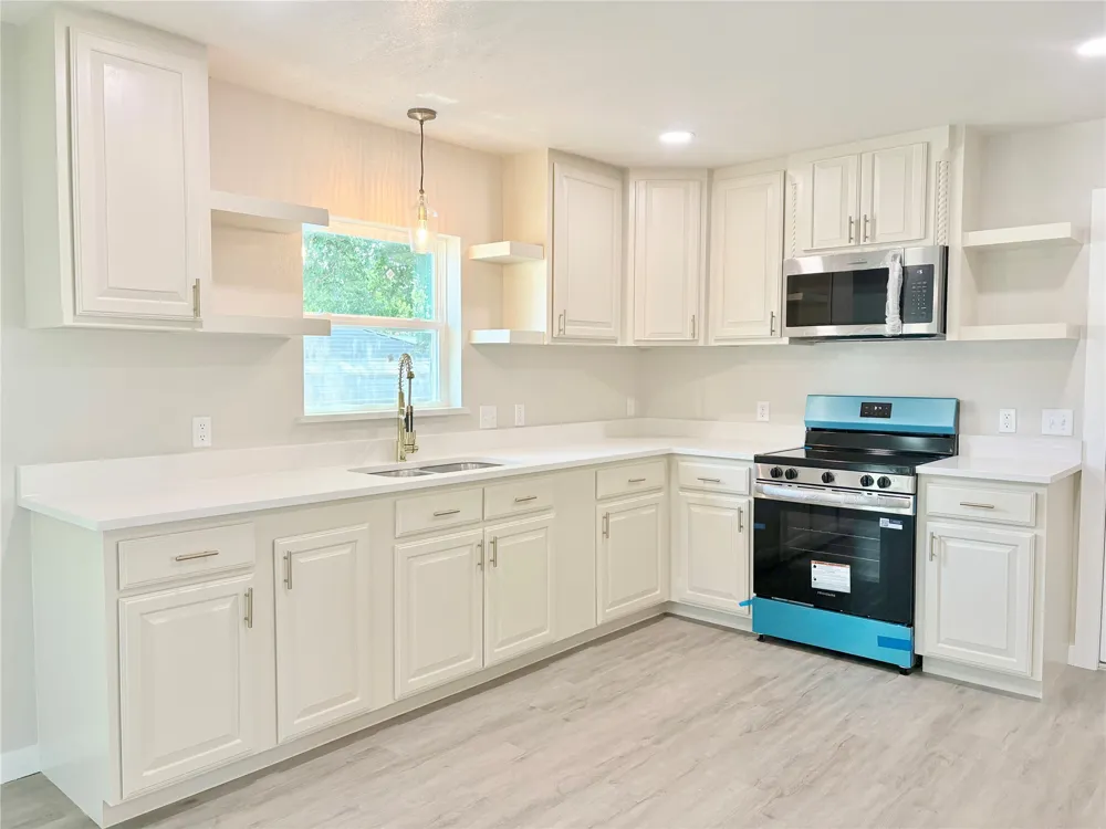 1329 4th St Graham, TX 76450