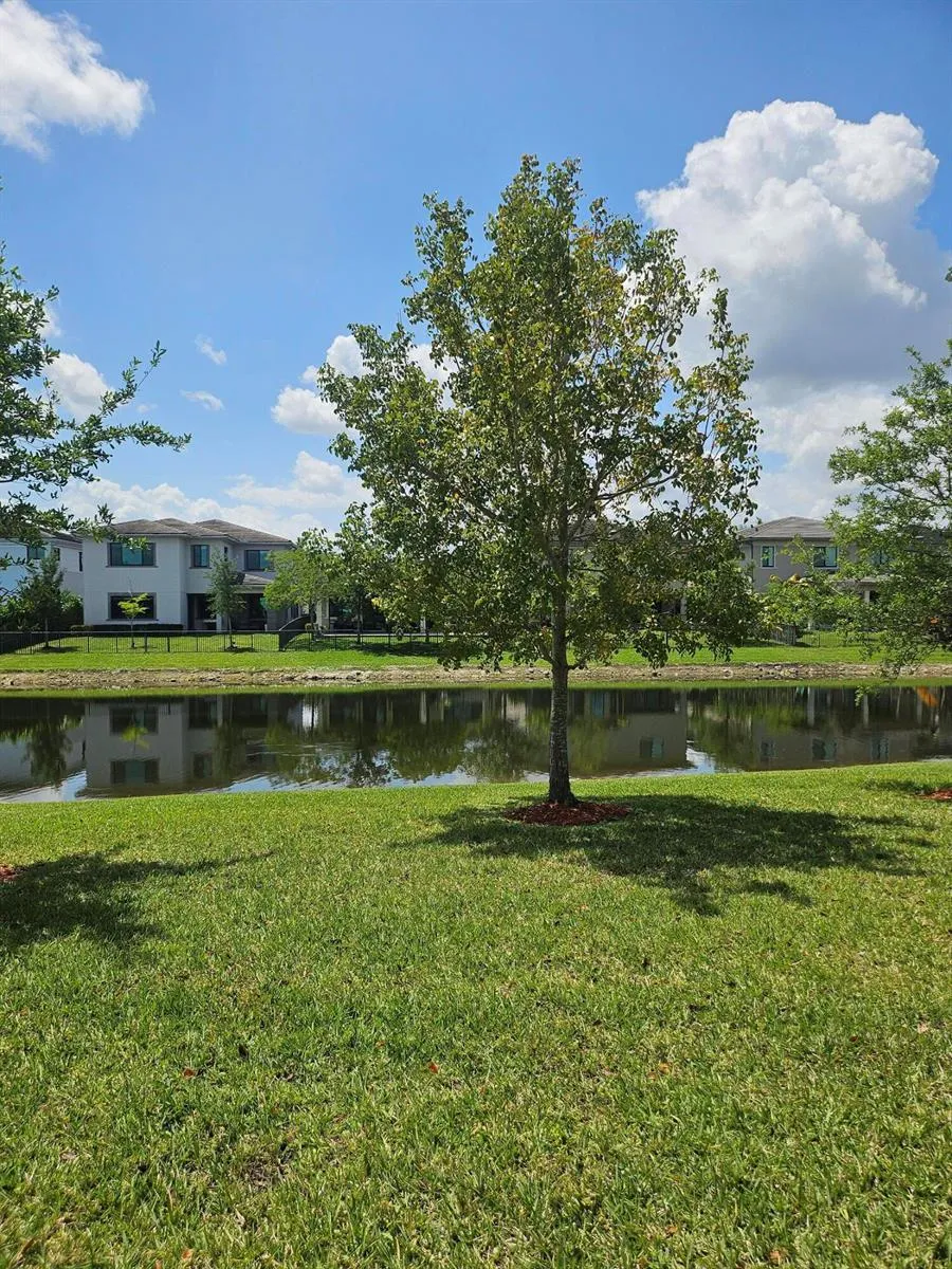 10930 Windward Street Parkland, FL 33076