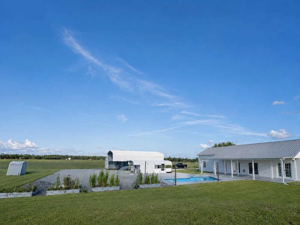 9120 COUNTY ROAD 304 Bunnell, FL 32110