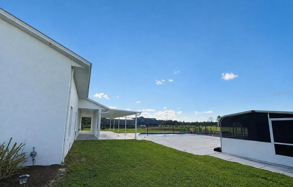 9120 COUNTY ROAD 304 Bunnell, FL 32110
