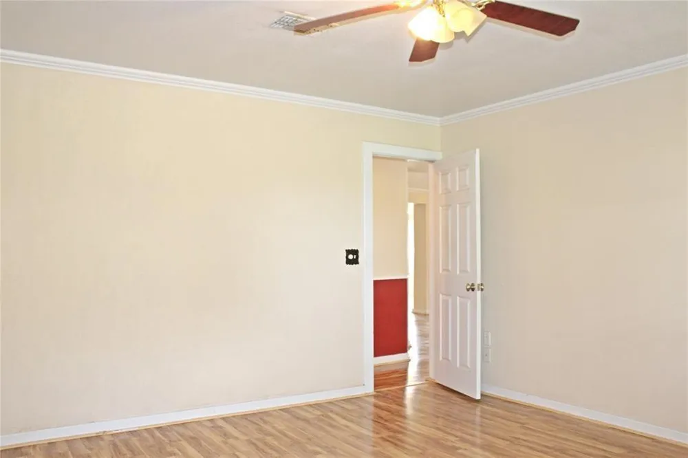 2042 Willow Springs Road Fayetteville, TX 78940