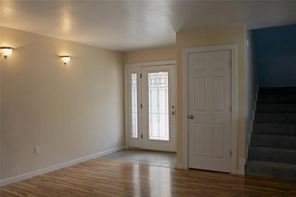 2042 Willow Springs Road Fayetteville, TX 78940