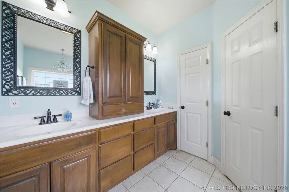 1582 E 166th Street Skiatook, OK 74070