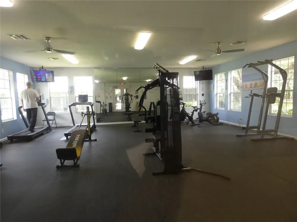 6105 TWAIN STREET #102 Orlando, FL 32835