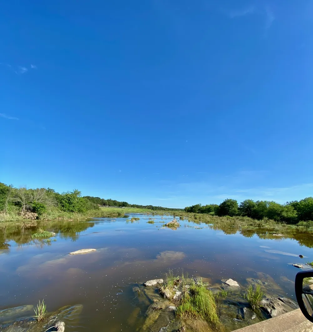 31 Pedernales Oaks Drive Johnson City, TX 78636