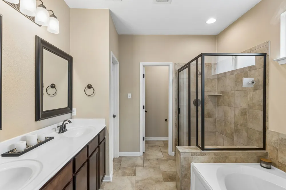 250 Mystic Hollow Buda, TX 78610