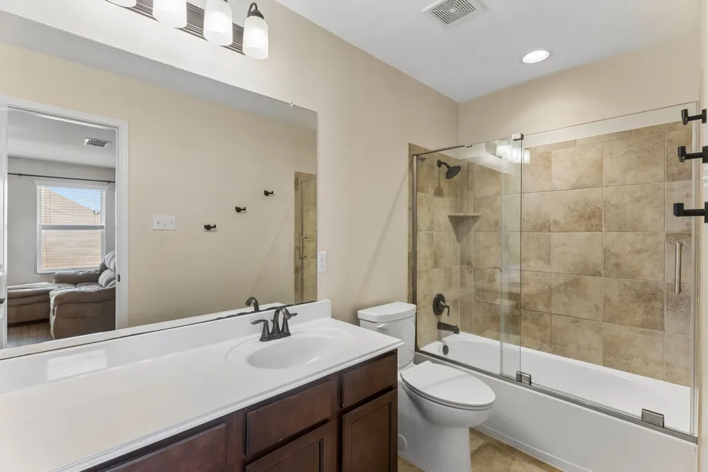 250 Mystic Hollow Buda, TX 78610