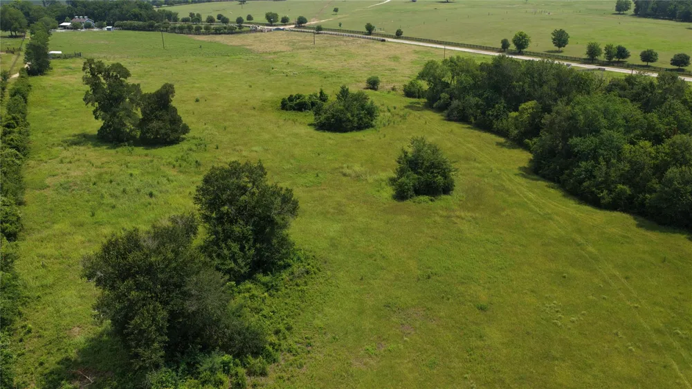 7 Brown College Lane Lane Washington, TX 77880