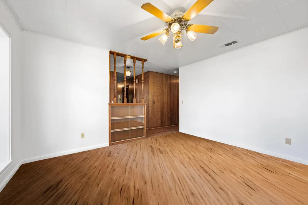 103 King Drive Columbus, TX 78934