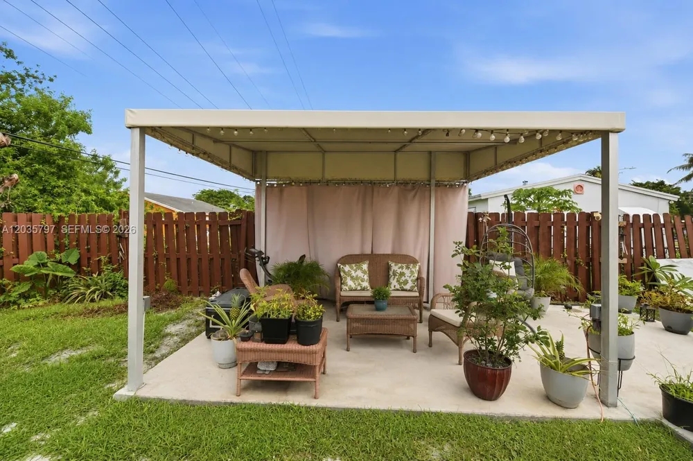 16420 NW 18th Pl Miami Gardens, FL 33054
