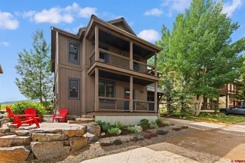 312 Horseshoe Drive