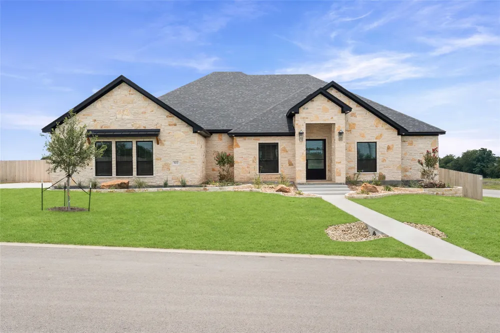 302 Rodeo Road Salado, TX 76571