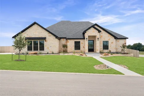 302 Rodeo Road