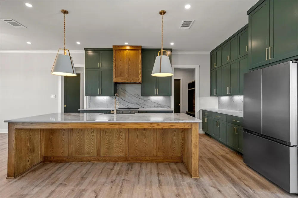 495 High Meadow Elm Mott, TX 76640