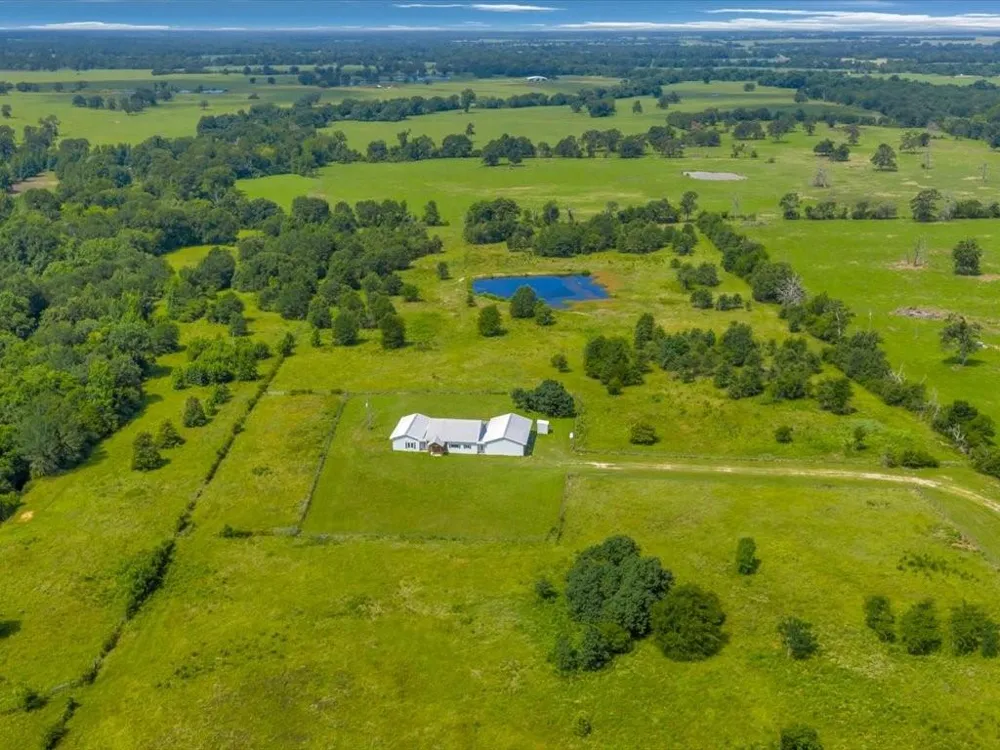 664 County Road 3355 Crockett, TX 75835
