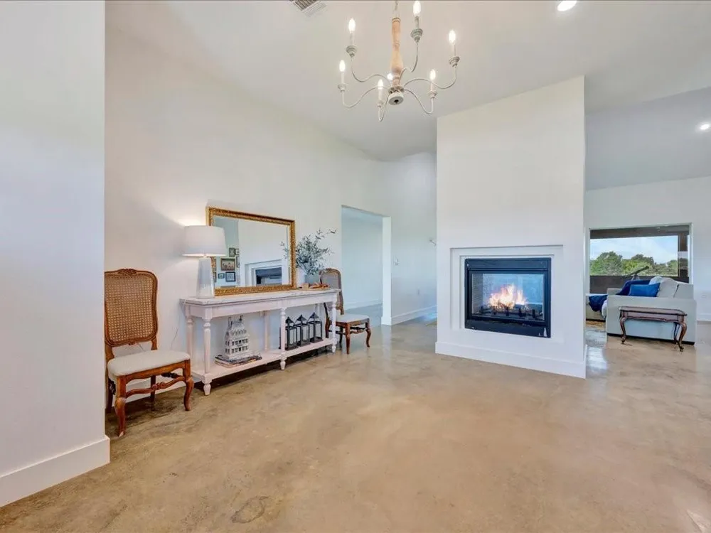 664 County Road 3355 Crockett, TX 75835
