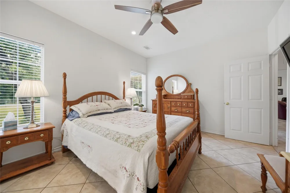 8514 County Road 313 Plantersville, TX 77363