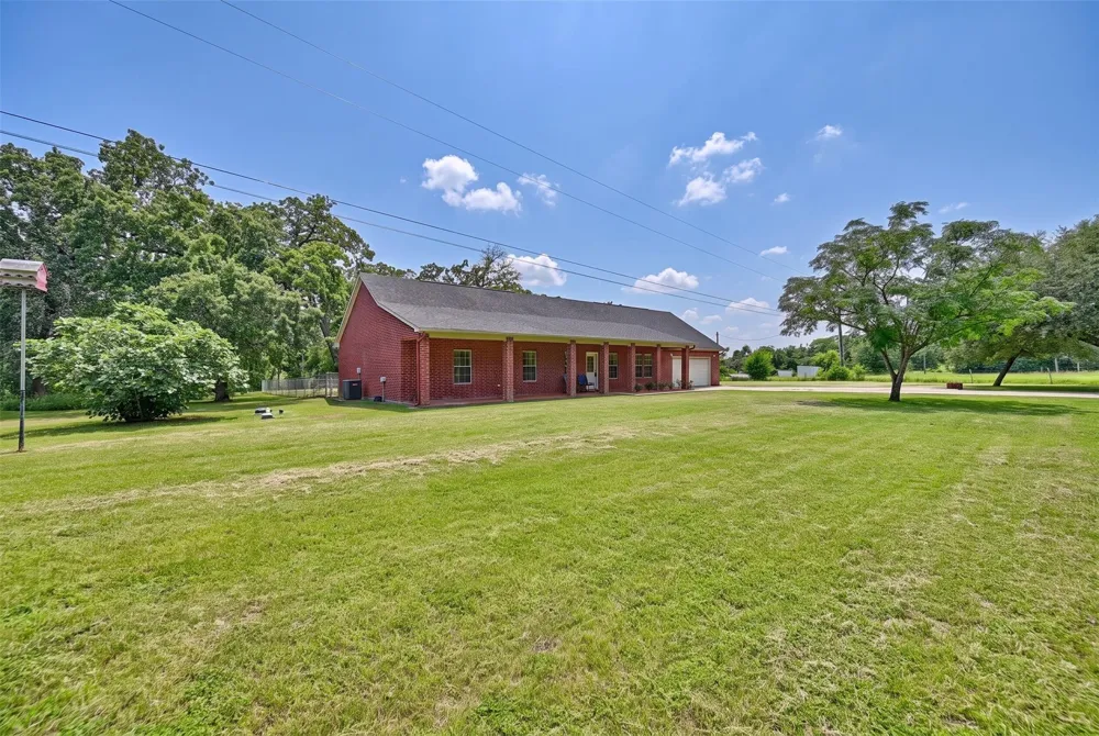 8514 County Road 313 Plantersville, TX 77363