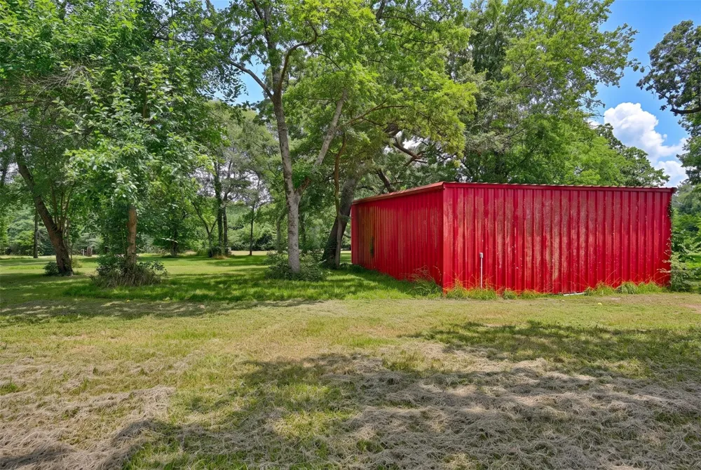 8514 County Road 313 Plantersville, TX 77363