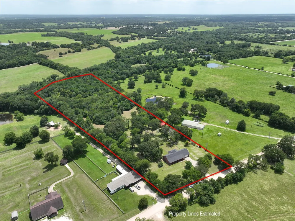 8514 County Road 313 Plantersville, TX 77363