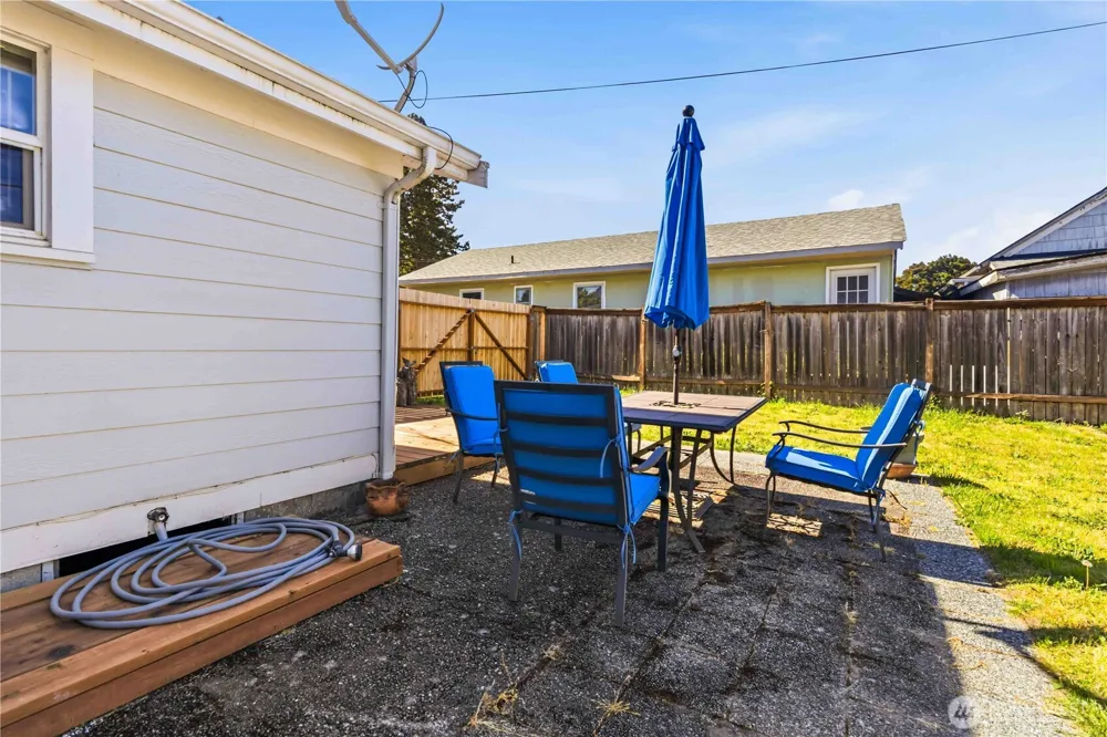 336 SW 3rd Avenue Castle Rock, WA 98611