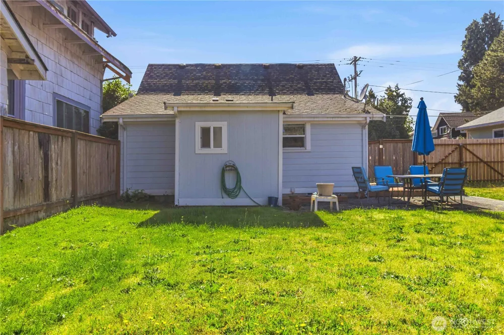 336 SW 3rd Avenue Castle Rock, WA 98611