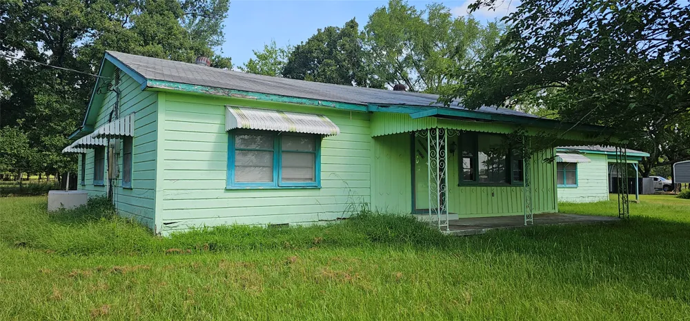 2473 VZ County Road 1806 Grand Saline, TX 75140