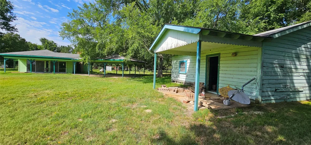 2473 VZ County Road 1806 Grand Saline, TX 75140