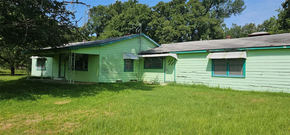 2473 VZ County Road 1806 Grand Saline, TX 75140