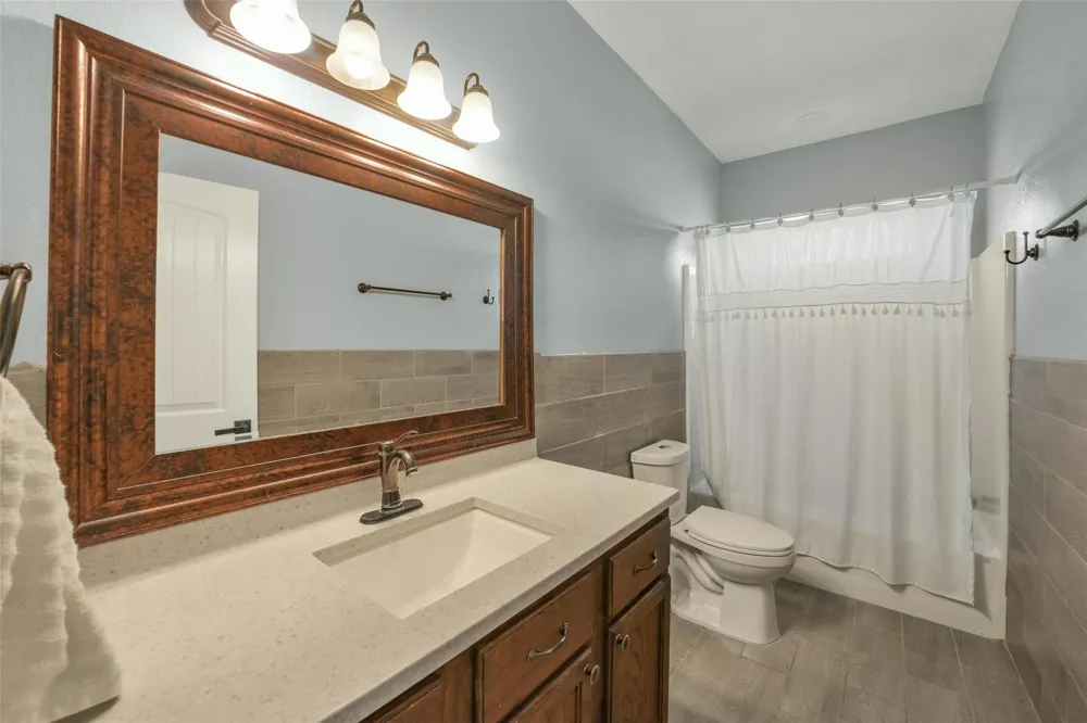 11301 S Fm 441 Road Louise, TX 77455