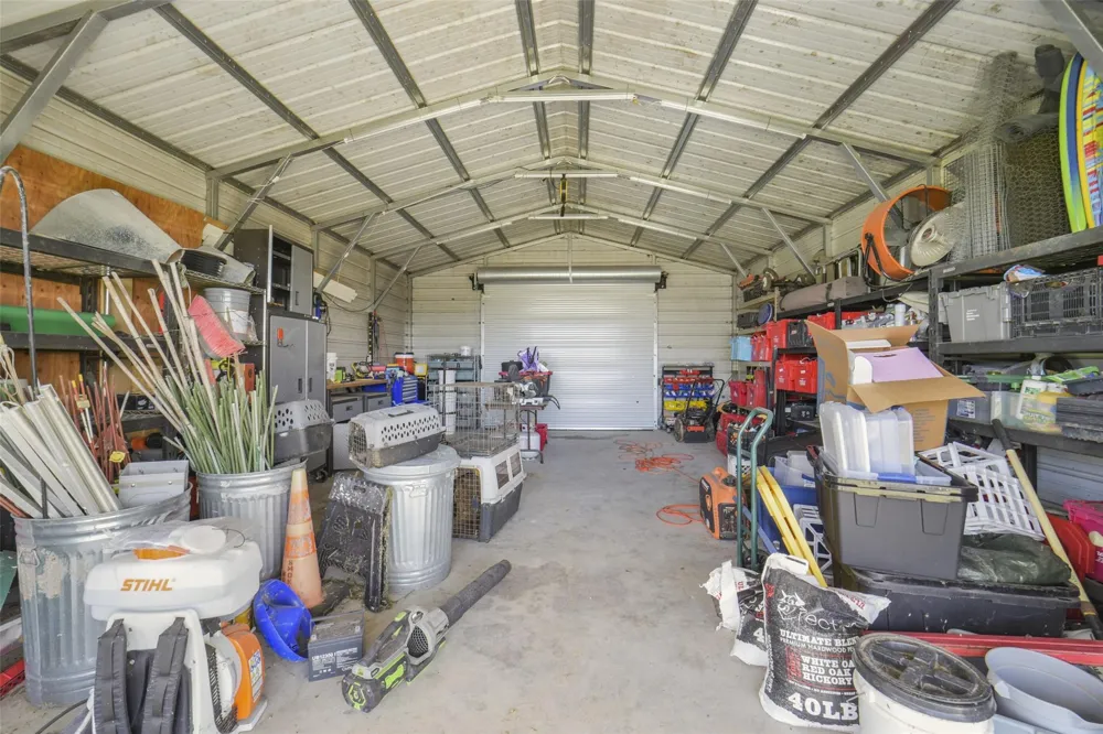11301 S Fm 441 Road Louise, TX 77455