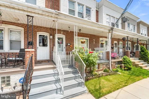 222 CEDAR AVENUE