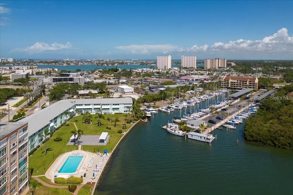 1819 SHORE DRIVE S #110 South Pasadena, FL 33707