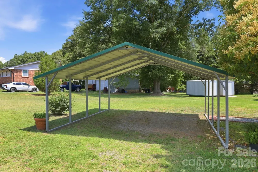 144 E Park Road Ellenboro, NC 28040