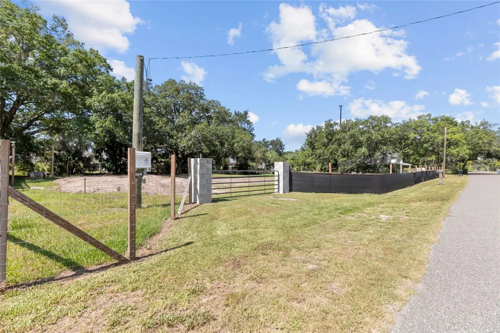 5030 DUQUE ROAD Lutz, FL 33549