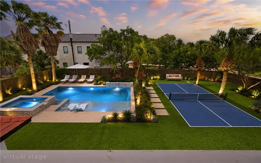 3001 Ocean Drive Corpus Christi, TX 78404