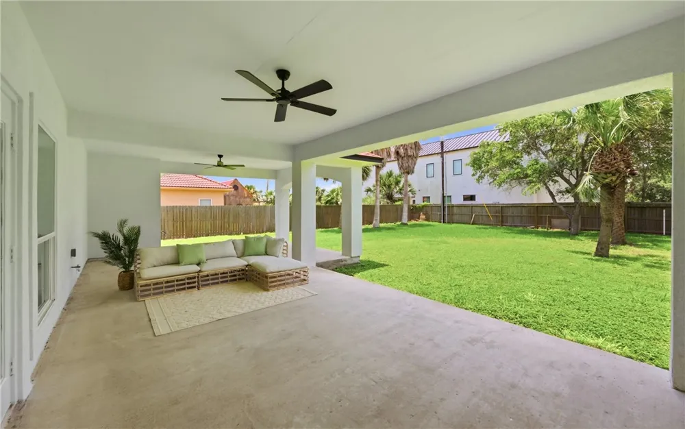 3001 Ocean Drive Corpus Christi, TX 78404
