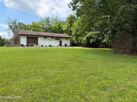 424 Cook Rd