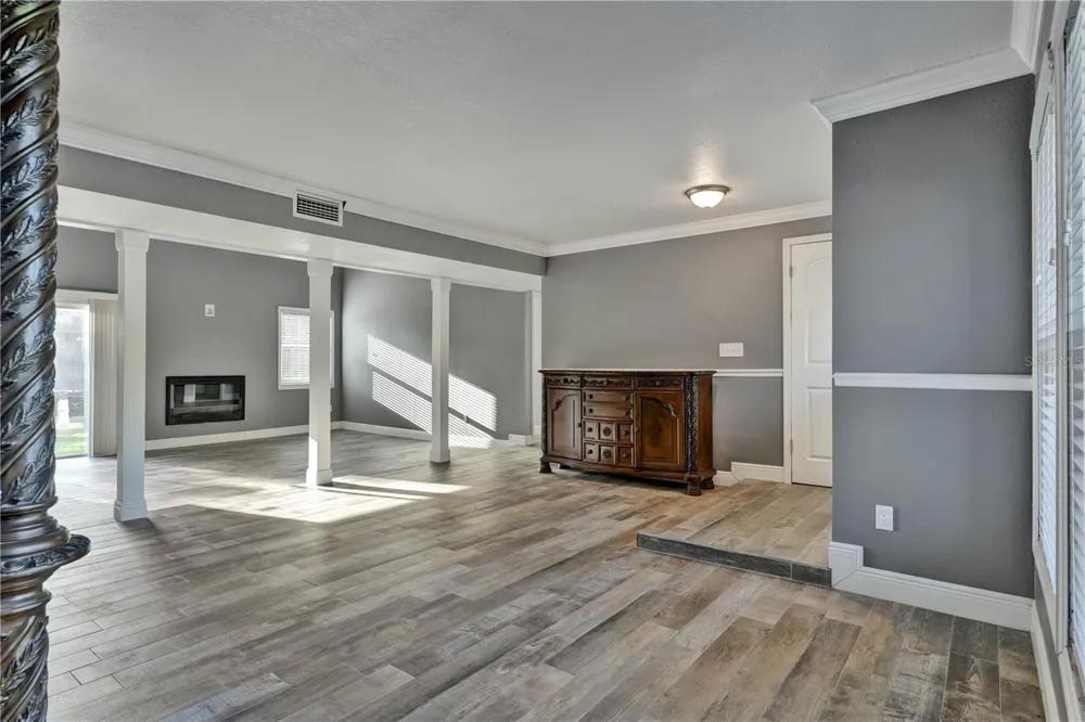 1879 KAMLER AVENUE Orlando, FL 32817