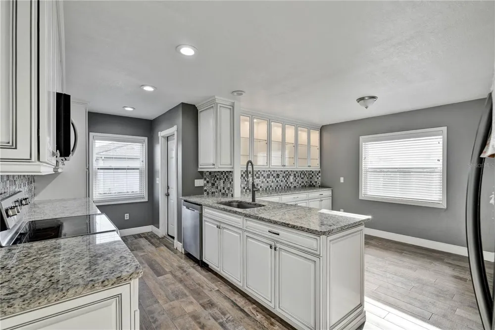 1879 KAMLER AVENUE Orlando, FL 32817