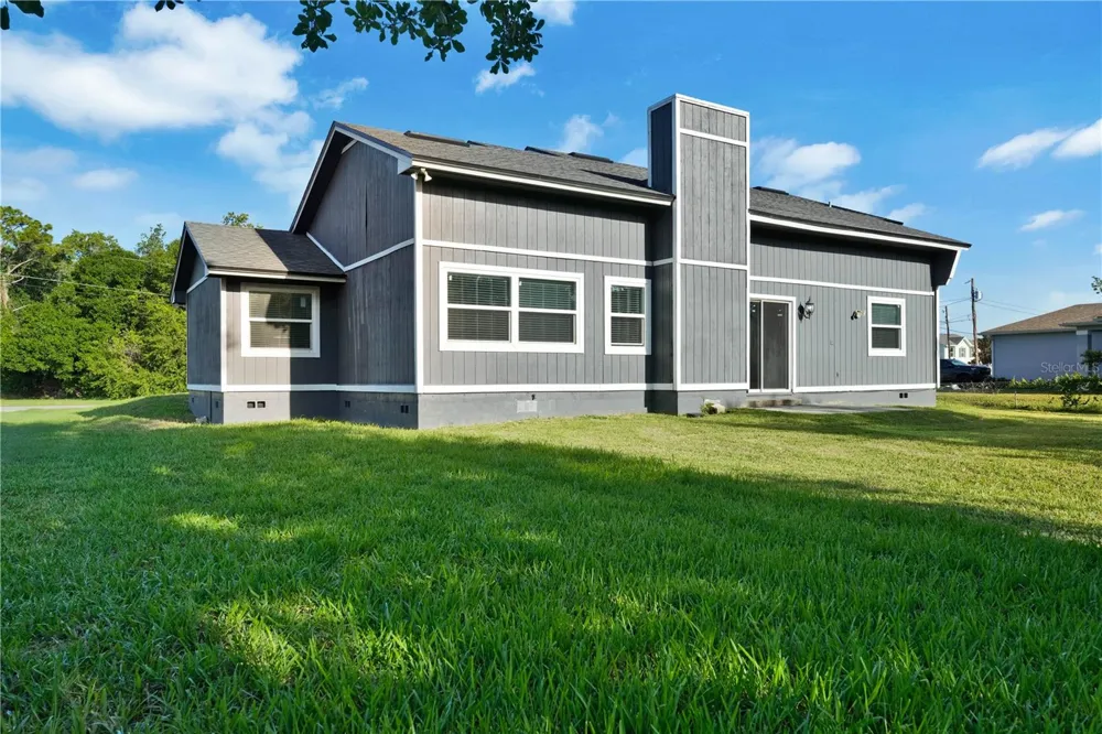 1879 KAMLER AVENUE Orlando, FL 32817