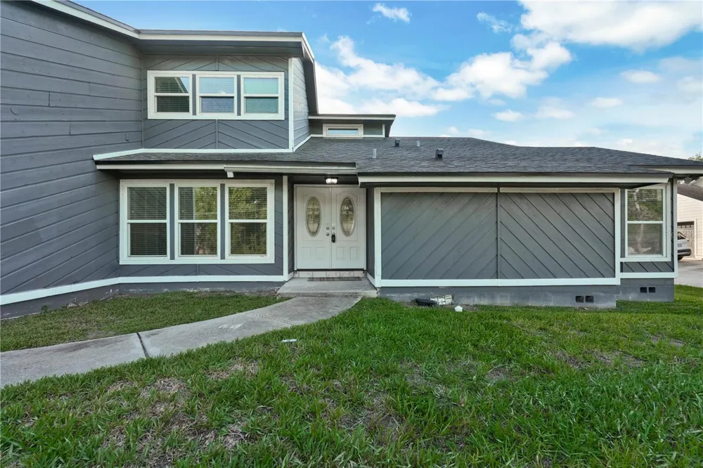 1879 KAMLER AVENUE Orlando, FL 32817