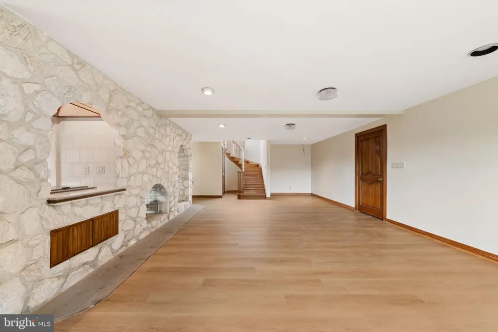 403 WAY ROAD Wilmington, DE 19807
