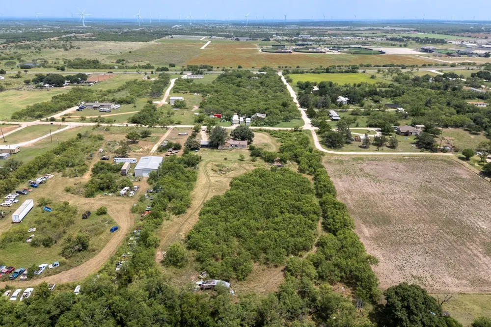 1253 Private Road 2431 Clyde, TX 79510