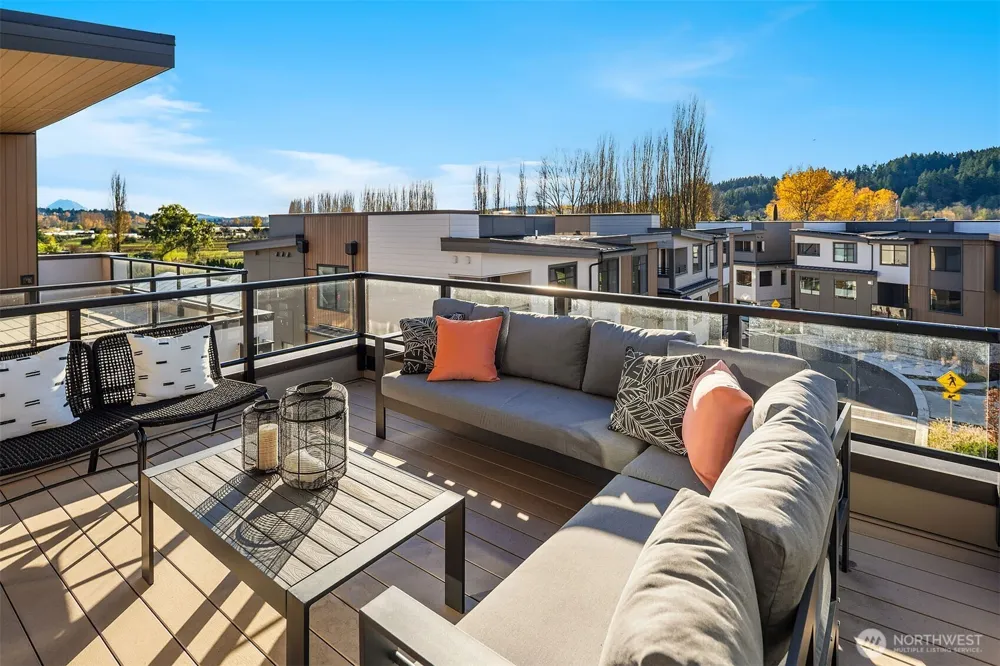 14351 NE 148th Place #3B Woodinville, WA 98072