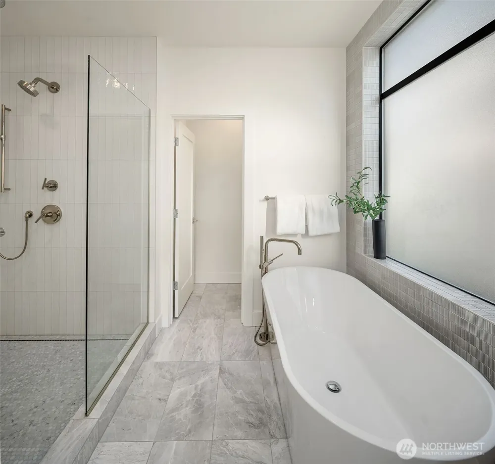 14351 NE 148th Place #3B Woodinville, WA 98072